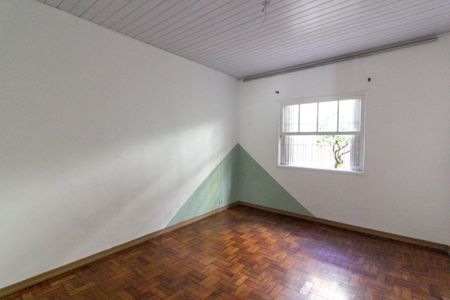 Casa à venda com 240m², 5 quartos e 3 vagas Casa à venda com 240m², 5 quartos e 3 vagasQuarto 2