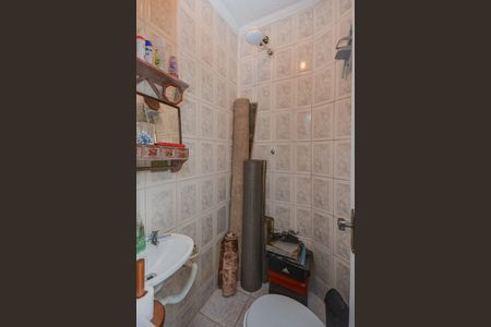 Casa para alugar com 250m², 4 quartos e 2 vagas Casa para alugar com 250m², 4 quartos e 2 vagasBanheiro de serviço