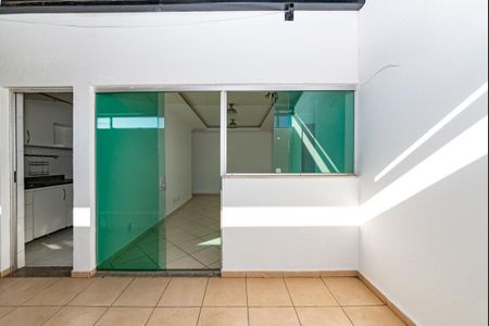 Apartamento para alugar com 110m², 2 quartos e 2 vagas Apartamento para alugar com 110m², 2 quartos e 2 vagasVaranda da Sala