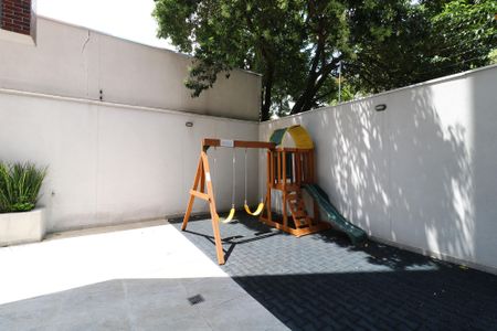 Apartamento à venda com 82m², 3 quartos e 2 vagasÁrea Comum - Playground