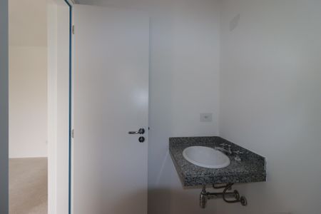 Apartamento à venda com 81m², 3 quartos e 2 vagasBanheiro da Suíte