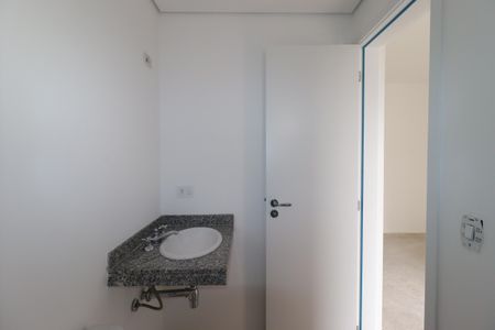 Apartamento à venda com 82m², 3 quartos e 3 vagasBanheiro da Suíte