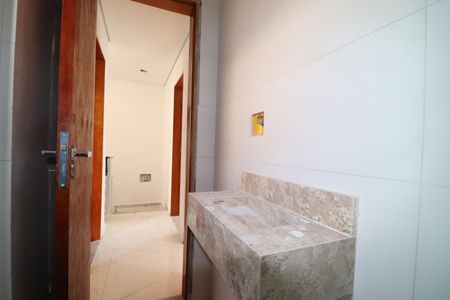 Casa de condomínio à venda com 127m², 3 quartos e 2 vagasBanheiro Social