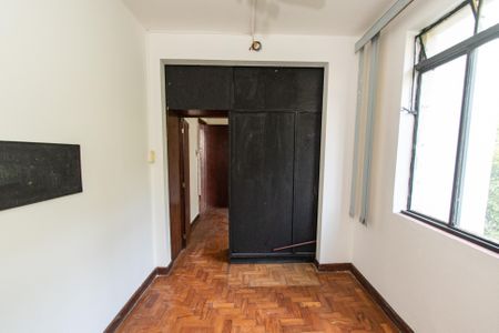 Apartamento para alugar com 93m², 2 quartos e 1 vaga Apartamento para alugar com 93m², 2 quartos e 1 vagaCloset do quarto 1