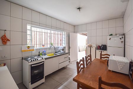Casa à venda com 130m², 2 quartos e 1 vaga Casa à venda com 130m², 2 quartos e 1 vagaCozinha
