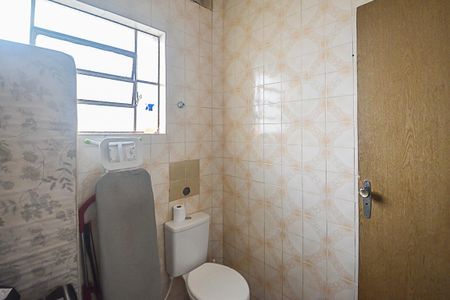 Casa à venda com 130m², 2 quartos e 1 vaga Casa à venda com 130m², 2 quartos e 1 vagaBanheiro 1