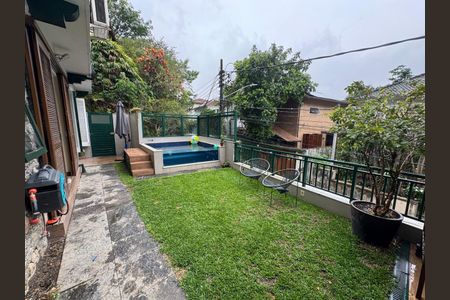 Casa à venda com 254m², 3 quartos e 2 vagas