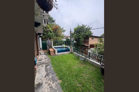 Casa à venda com 254m², 3 quartos e 2 vagas