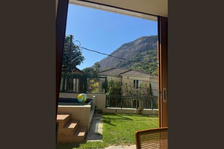 Casa à venda com 254m², 3 quartos e 2 vagas