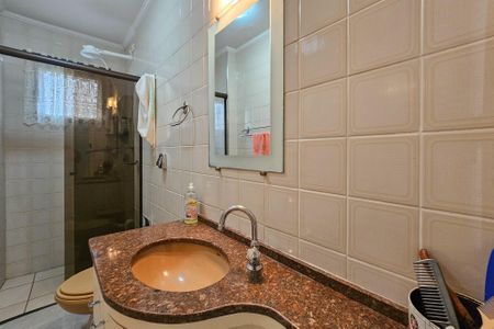 Apartamento para alugar com 92m², 2 quartos e 2 vagas Apartamento para alugar com 92m², 2 quartos e 2 vagasBanheiro da suíte