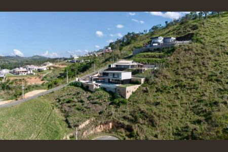 Casa à venda com 383m², 2 quartos e 4 vagasFoto 41