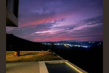 Casa à venda com 383m², 2 quartos e 4 vagasFoto 06