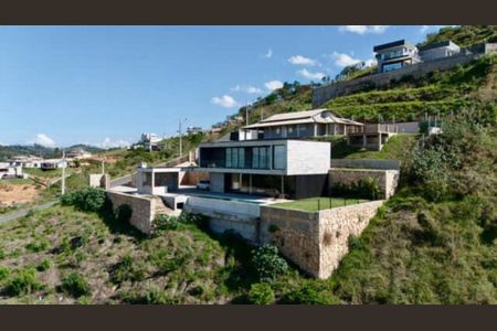 Casa à venda com 383m², 2 quartos e 4 vagasFoto 45