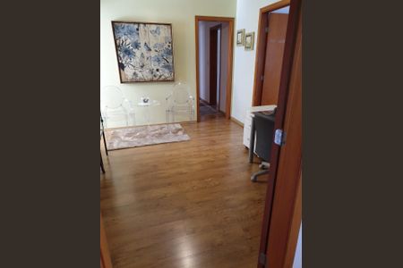 Apartamento à venda com 171m², 4 quartos e 3 vagas