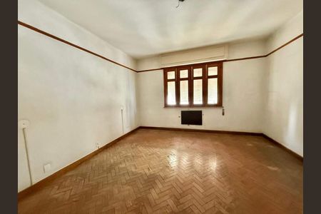 Apartamento à venda com 135m², 3 quartos e sem vaga