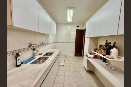 Apartamento à venda com 135m², 3 quartos e sem vaga