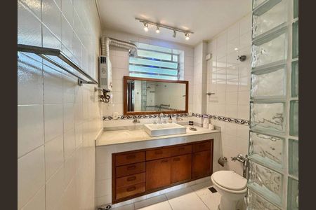 Apartamento à venda com 135m², 3 quartos e sem vaga