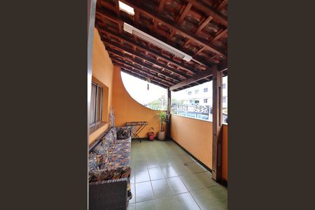 Casa à venda com 155m², 3 quartos e 4 vagasÁrea de Serviço