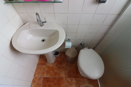 Casa à venda com 155m², 3 quartos e 4 vagasBanheiro Social