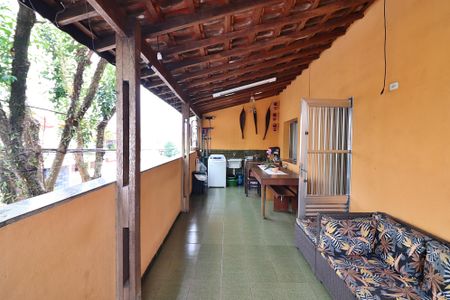 Casa à venda com 155m², 3 quartos e 4 vagas Área de Serviço