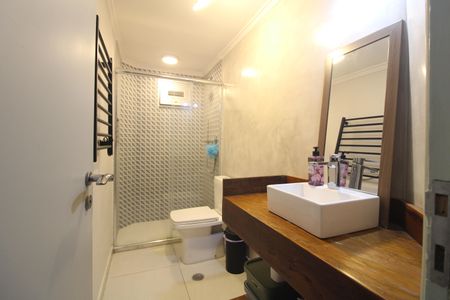 Apartamento à venda com 116m², 4 quartos e 2 vagasBanheiro