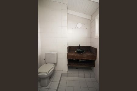 Casa de condomínio à venda com 215m², 3 quartos e 3 vagasLavabo 2