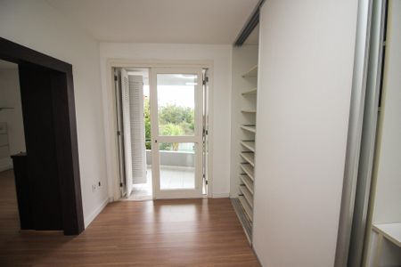 Casa de condomínio à venda com 215m², 3 quartos e 3 vagasQuarto 1