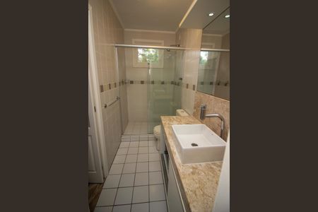 Casa de condomínio à venda com 215m², 3 quartos e 3 vagasBanheiro da Suíte