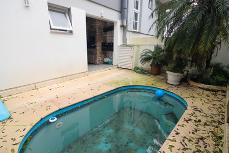 Casa de condomínio à venda com 215m², 3 quartos e 3 vagasÁrea comum