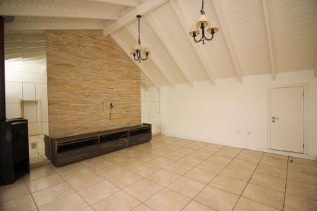 Casa de condomínio à venda com 215m², 3 quartos e 3 vagasSala 2