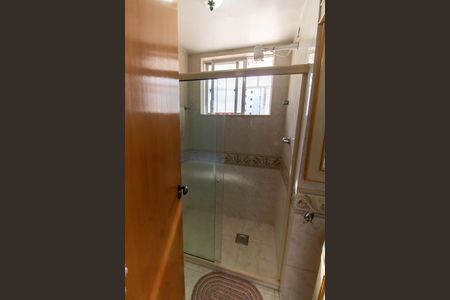 Apartamento à venda com 110m², 3 quartos e 1 vaga Apartamento à venda com 110m², 3 quartos e 1 vagaBanheiro Social