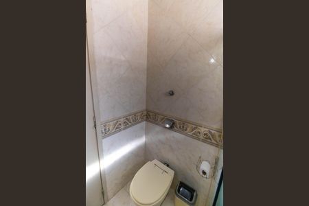 Apartamento à venda com 110m², 3 quartos e 1 vaga Apartamento à venda com 110m², 3 quartos e 1 vagaBanheiro Social