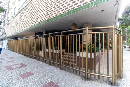 Apartamento à venda com 110m², 3 quartos e 1 vaga Apartamento à venda com 110m², 3 quartos e 1 vagaFachada