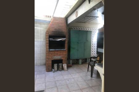 Casa à venda com 237m², 4 quartos e 3 vagas