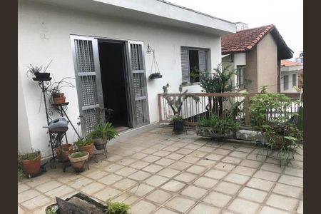 Casa à venda com 237m², 4 quartos e 3 vagas