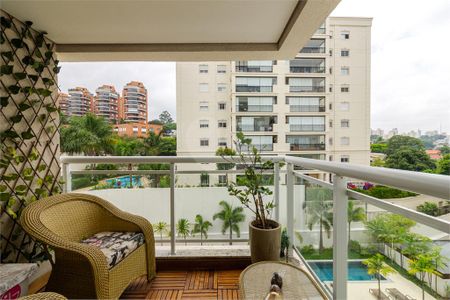 Apartamento à venda com 2 quartos, 83m² em Alto de Pinheiros, São Paulo