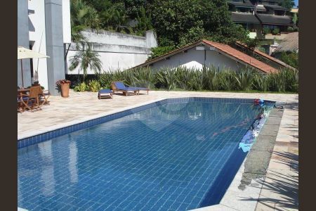 Apartamento à venda com 246m², 4 quartos e 4 vagas