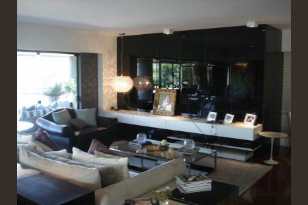 Apartamento à venda com 4 quartos, 246m² em Morumbi, São Paulo