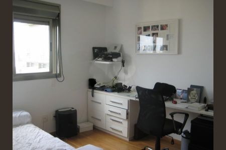 Apartamento à venda com 3 quartos, 212m² em Vila Suzana, São Paulo