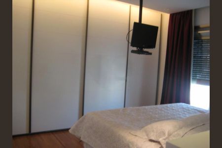 Apartamento à venda com 3 quartos, 212m² em Vila Suzana, São Paulo