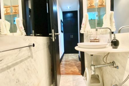 Apartamento à venda com 129m², 2 quartos e sem vagaBanheiro social