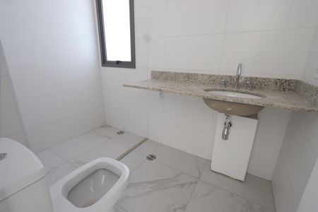 Apartamento à venda com 118m², 3 quartos e 2 vagasBanheiro da Suíte