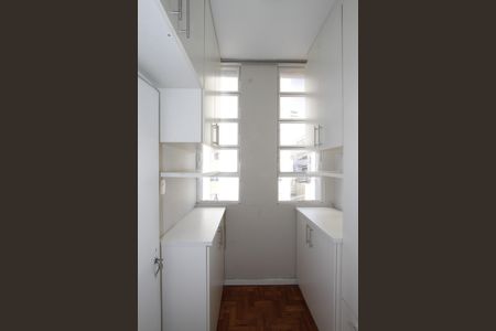 Apartamento à venda com 123m², 3 quartos e 2 vagasQuarto de Serviço