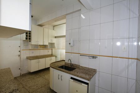Apartamento à venda com 123m², 3 quartos e 2 vagasCozinha