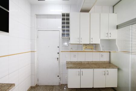 Apartamento à venda com 123m², 3 quartos e 2 vagasCozinha