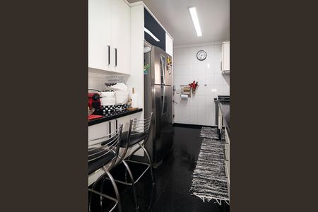 Apartamento à venda com 139m², 3 quartos e 2 vagas Apartamento à venda com 139m², 3 quartos e 2 vagasCozinha