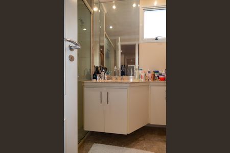 Apartamento à venda com 139m², 3 quartos e 2 vagas Apartamento à venda com 139m², 3 quartos e 2 vagasBanheiro/Suite 3