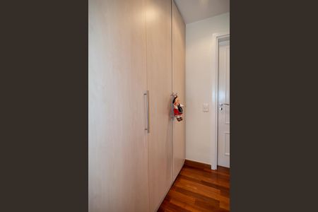 Apartamento à venda com 139m², 3 quartos e 2 vagas Apartamento à venda com 139m², 3 quartos e 2 vagasSuite 2