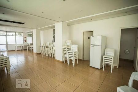 Apartamento à venda com 50m², 2 quartos e 1 vaga Apartamento à venda com 50m², 2 quartos e 1 vagaÁrea comum - Salão de festas