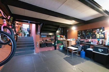 Casa à venda com 162m², 3 quartos e 1 vaga Casa à venda com 162m², 3 quartos e 1 vagaGaragem